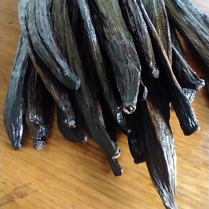 Tahitensis vanilla beans from Indonesia